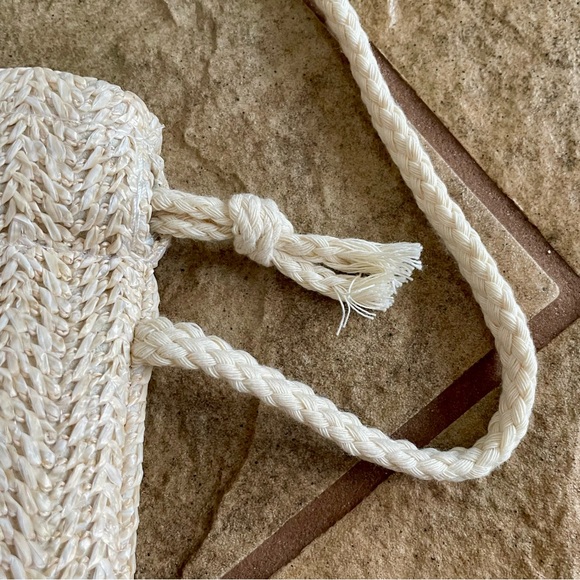 Straw Drawstring Crossbody Bag - Picture 9 of 11